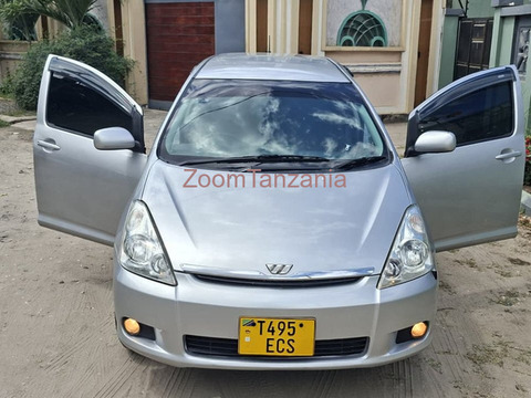 Toyota Wish 2004 Rangi Silver - 1/6