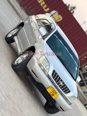2001 Toyota Harrier Silver Color