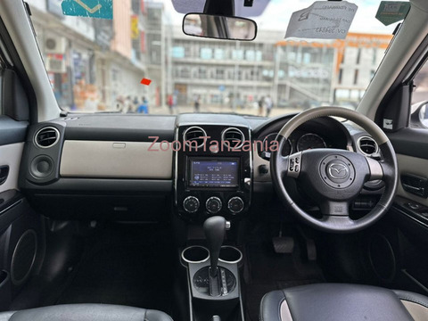 2010 Mazda Verisa White Color - 2/6