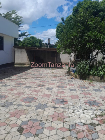 3 Bedroom House For Sale in Amani Street Mpiji Magohe - 5/6