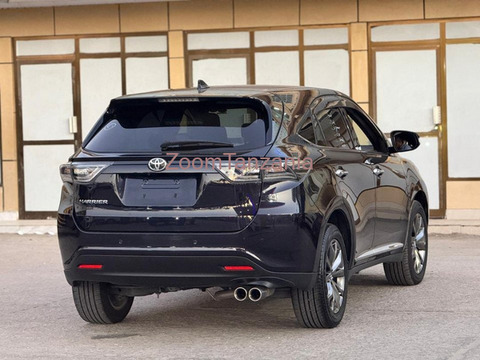Toyota Harrier 2015 Rangi Nyeusi - 5/6