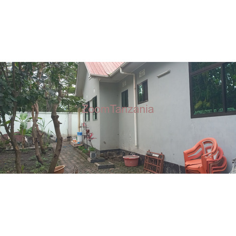 3BEDROOM HOUSE FOR RENT IN USA RIVER, ARUSHA-TANZANIA - 3/4