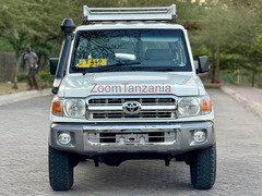 2015 Toyota Land Cruiser Hardtop LX White