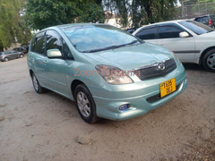 2005 Toyota Corolla Spacio Blue