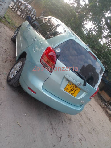 2005 Toyota Corolla Spacio Blue - 2/6