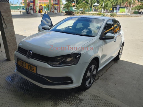2015 Volkswagen Polo White - 3/6