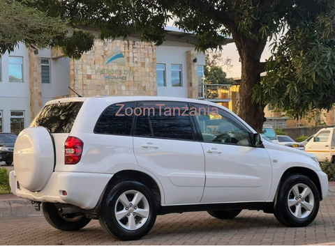 2005 Toyota RAV4 Kill Time Nyeupe - 2/6