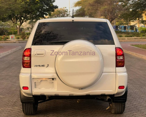 2005 Toyota RAV4 Kill Time Nyeupe - 3/6