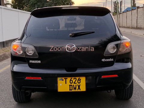 MAZDA 3 2006 Nyeusi - 2/6