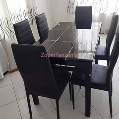 Designer Dining Table with 6 Chair