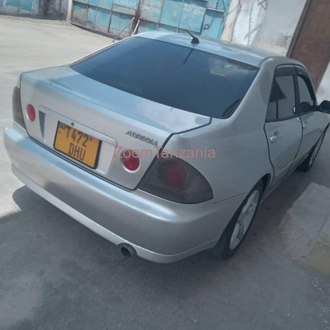 2002 Toyota Altezza Silver - 2/6