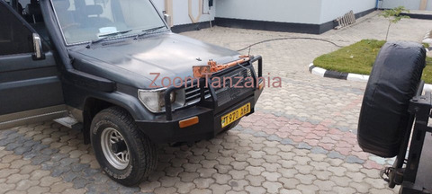 2000 Toyota Land Cruiser Prado SX Black - 5/6