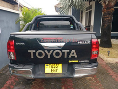 2018 Toyota Hilux Blue