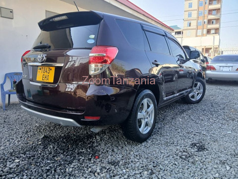 2010 Toyota Vanguard Purple - 2/6