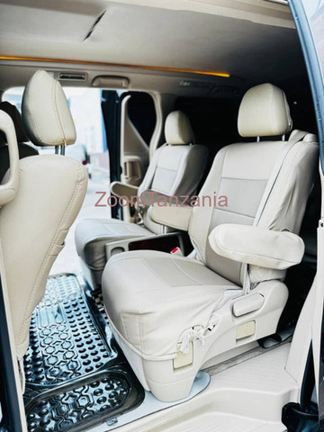 2010 Toyota Alphard Gray - 6/6