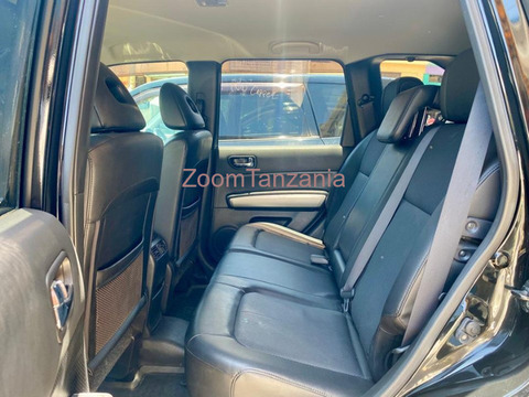 2011 Nissan X-Trail Black - 4/6