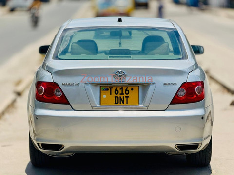 2007 Toyota Mark X Silver - 2/6