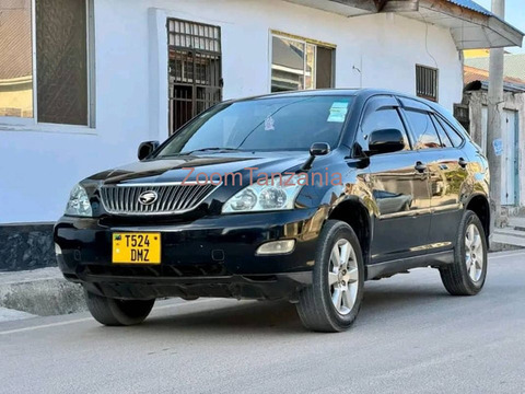 2004 Toyota Harrier Black - 4/6