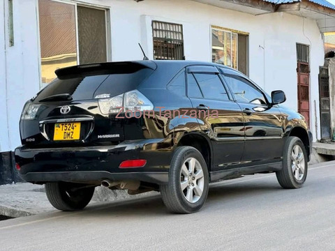 2004 Toyota Harrier Black - 5/6