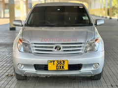2007 Toyota IST Silver