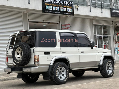 2002 Toyota Land Cruiser Prado White - 6/6