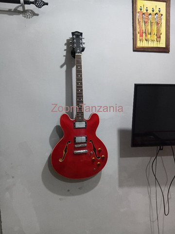 GUITAR Semi Hollow Artist Cherry 58 - 3/6