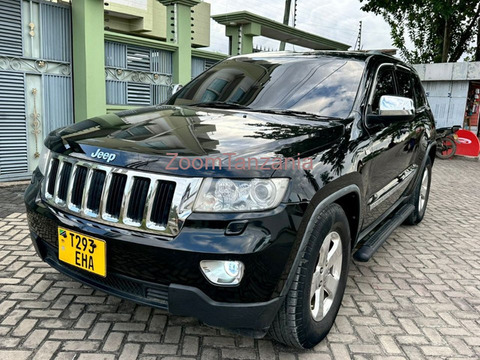 2012 Jeep Cherokee Black - 2/6