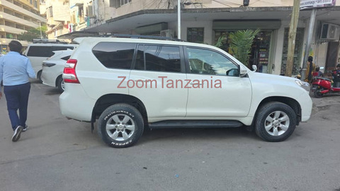 Toyota Land Cruiser Prado 2014 Nyeupe - 3/4