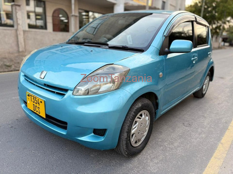 2005 Toyota Passo Blue - 3/6