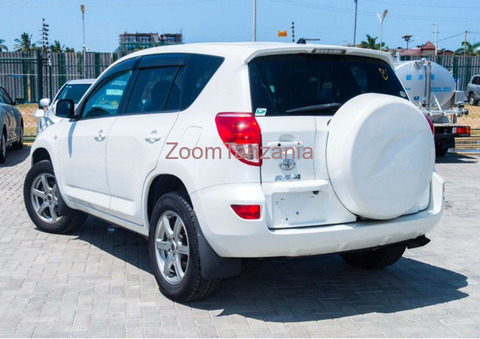 Toyota RAV4 Miss TZ 2007 Nyeupe - 2/6