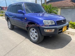 Toyota RAV4 1998 Blue