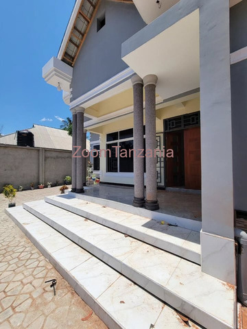 3 Bedrooms Houses For Sale in Kinyerezi, Kibaga - 2/6