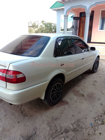 2000 Toyota Corolla White - 4/6