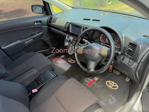 2007 Toyota Wish Silver - 5/6