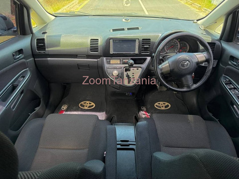 2007 Toyota Wish Silver - 6/6