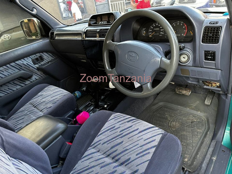Toyota Land Cruiser Prado TX 2002 Kijani - 4/5