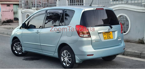 2005 Toyota Corolla Spacio Blue - 2/6
