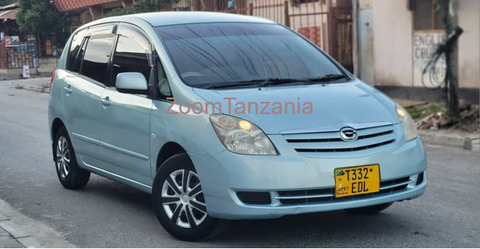 2005 Toyota Corolla Spacio Blue - 3/6