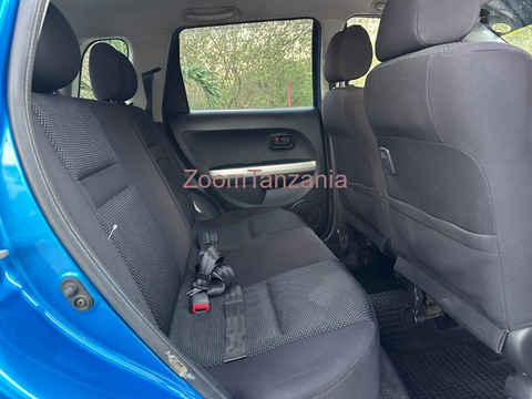Toyota IST 2003 Blue - 2/6