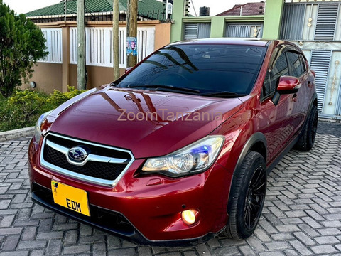 Subaru Impreza 2013 Nyekundu - 4/6