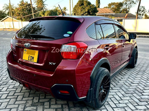 Subaru Impreza 2013 Nyekundu - 5/6