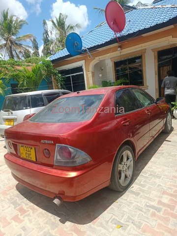 Toyota Altezza 2002 Rangi ya Chungwa - 4/5