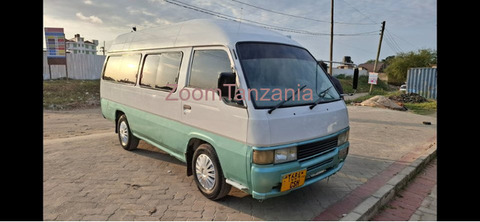 Nissan Caravan 2000 White - 2/6