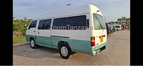 Nissan Caravan 2000 White - 4/6
