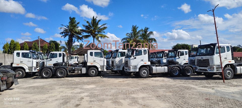HOWO Sino Truck with 371HP 2022 Nyeupe - 2/5