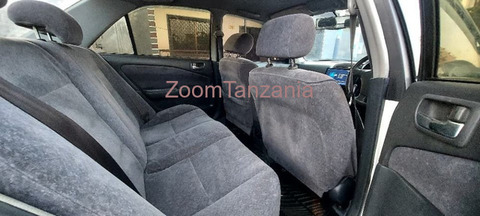 Toyota Carina Ti 2001 Nyeupe - 4/4