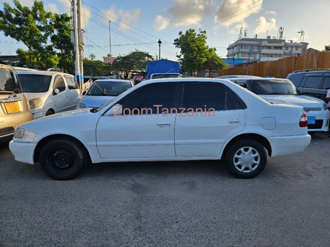 2002 Toyota Corolla White - 6/6