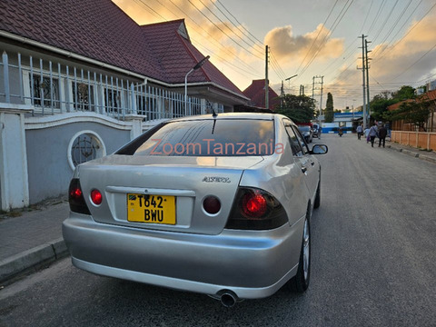Toyota Altezza 2004 Silver - 4/6
