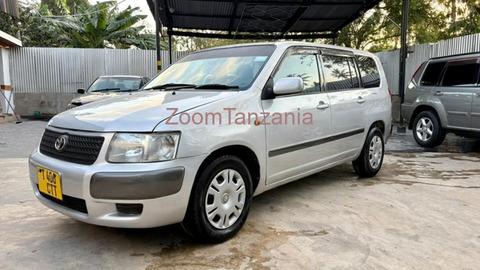 2005 Toyota Probox Silver - 3/6