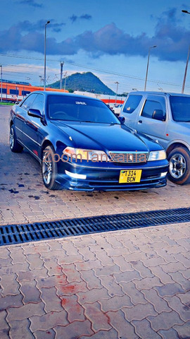 Toyota Mark II 2000 Nyeusi - 4/4